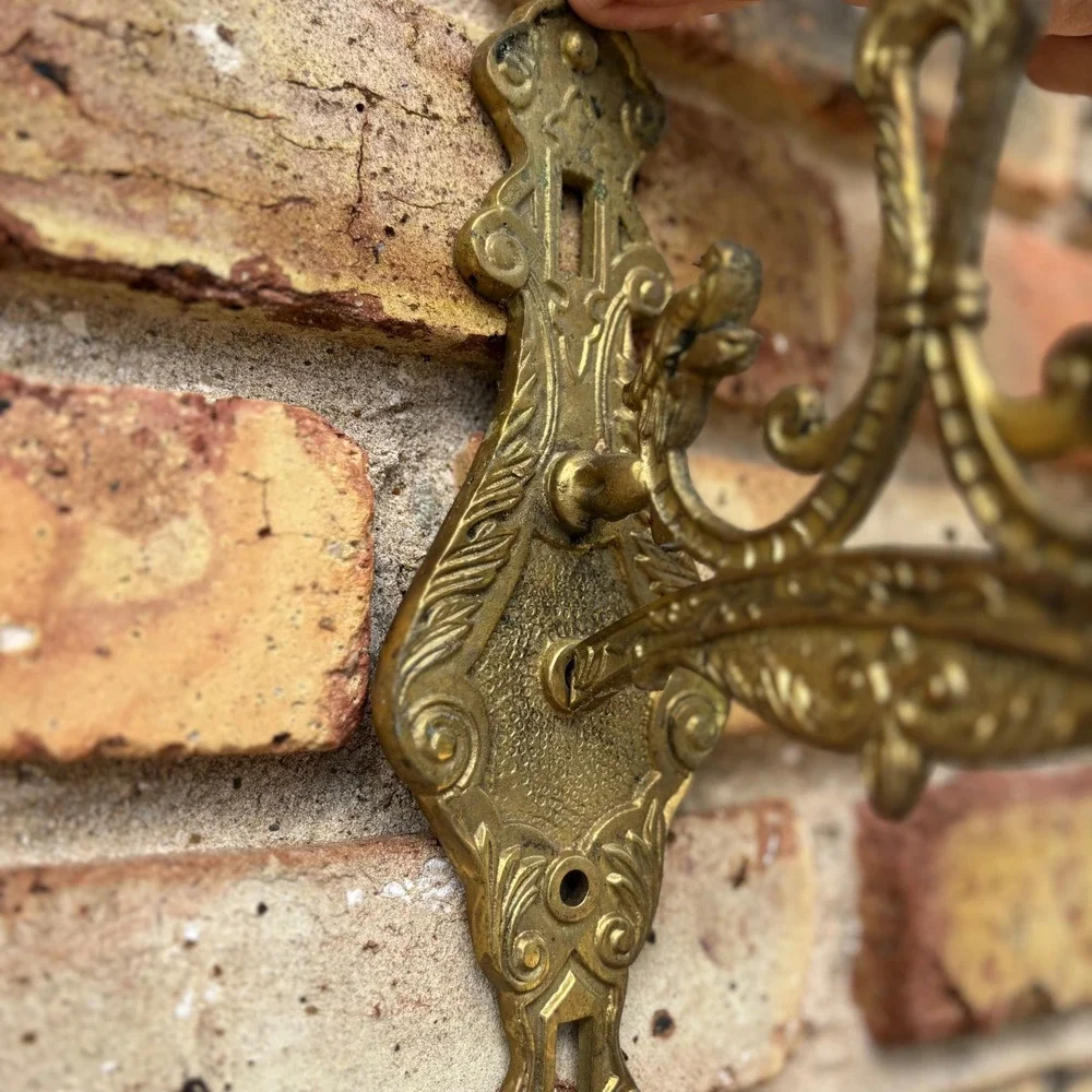 N/A antique style